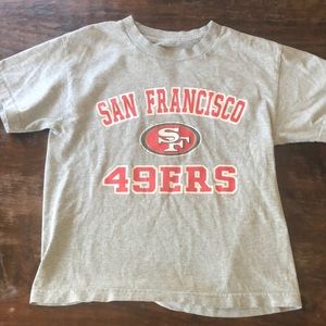 Kids’ size small San Francisco 49ers tshirt.